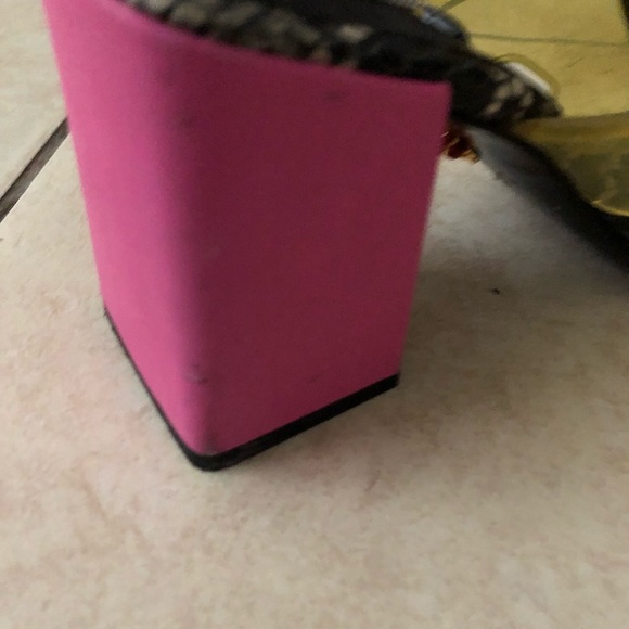 Versace Heels - Picture 4 of 4